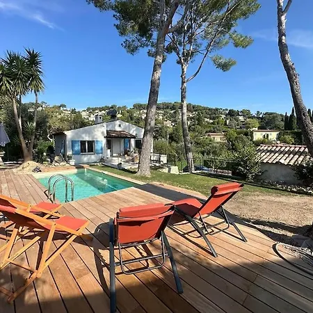 Haut De De Vacances * Валлорис